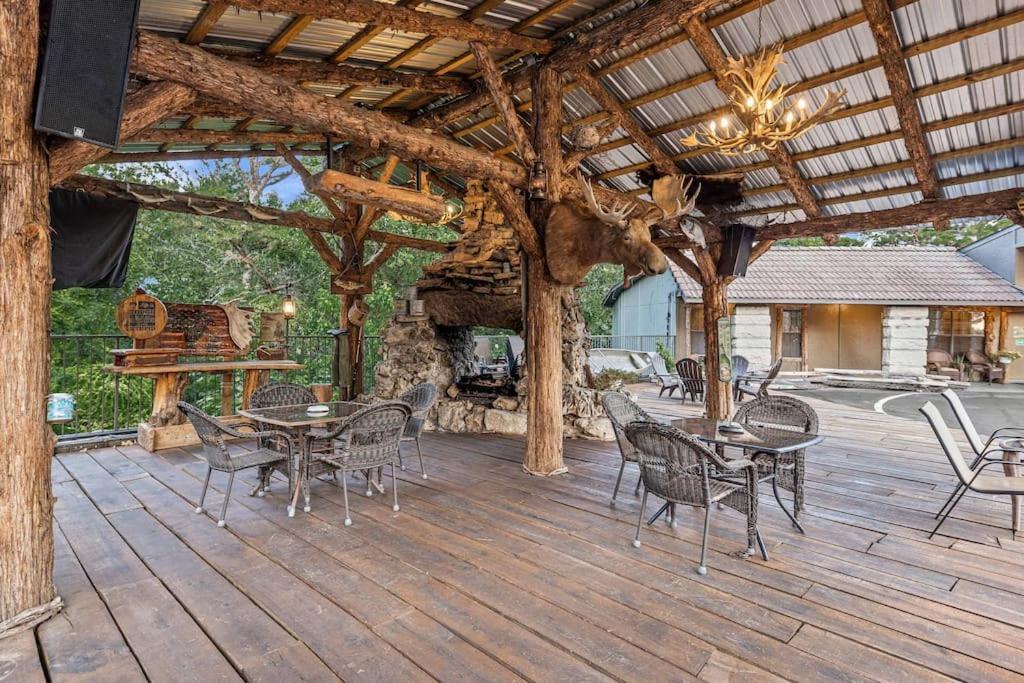 Stonegate Lodge 2 Queen Beds Wifi Tv Salt Water Pool Fire Pits #303 Eureka Springs Εξωτερικό φωτογραφία